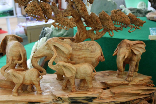 木雕 大象 万象更新雕塑 实木