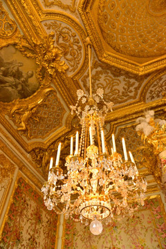 凡尔赛宫水晶灯