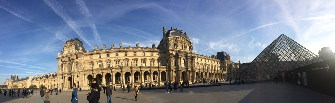 卢浮宫广场