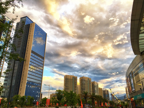 城市中心高层建筑