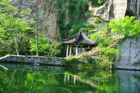 绍兴东湖
