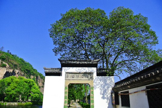 绍兴东湖