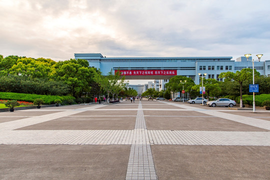 上海大学校园风光