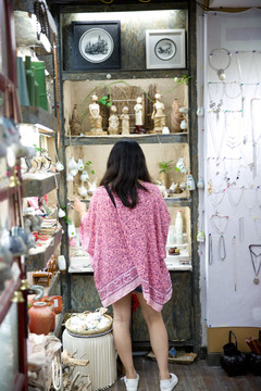 美女逛街