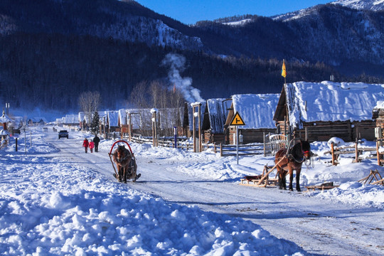 喀纳斯 阿勒泰山区禾木雪景