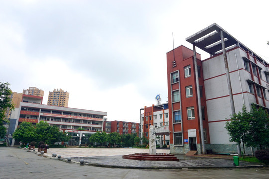 民办大学 学校校园