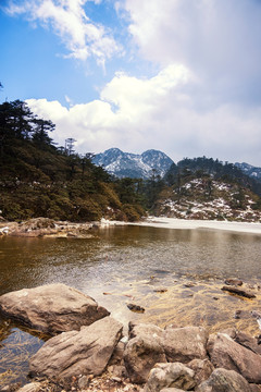 螺髻山黑龙潭