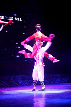 广西壮族 歌舞表演