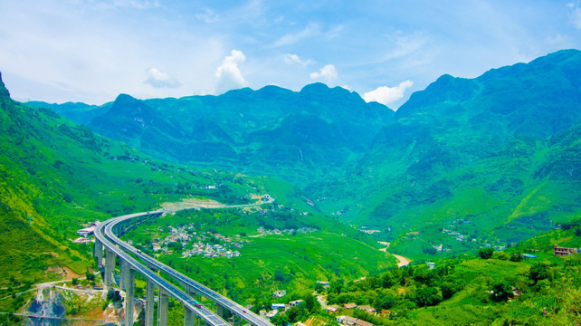 高速路 山村