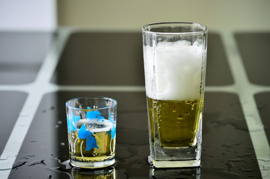 啤酒杯 啤酒