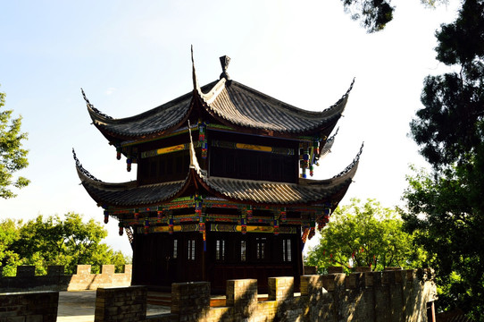 西昌泸山公园 亭子