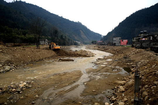 清理河道 水利建设 防洪工程