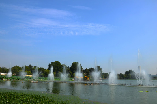 玄武湖喷泉