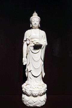 德化窑象牙白瓷阿弥陀佛像