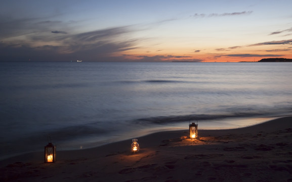 夜色海滩