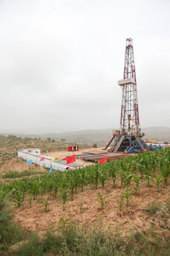 石油开采 钻井井架
