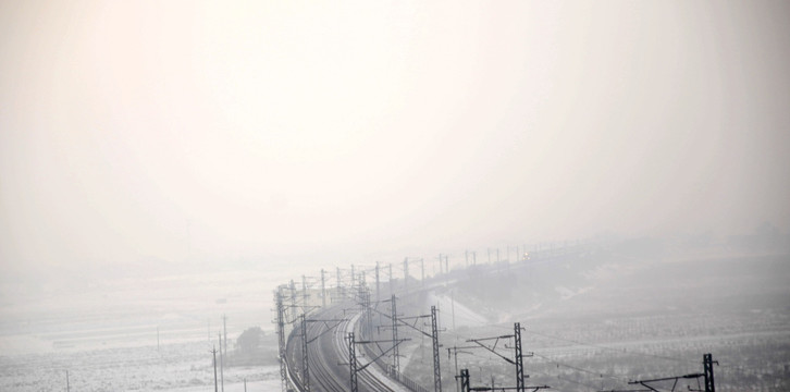 雪中铁路