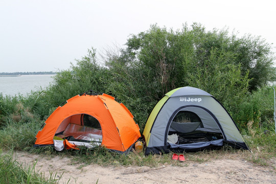 野营 露宿 帐篷