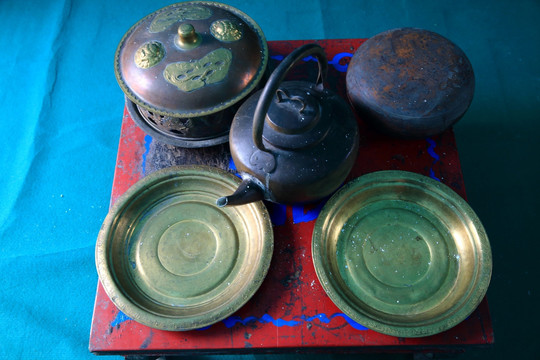 蒙古族餐具