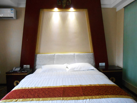 羌族酒店 设计 床头设计