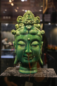 陶瓷佛像