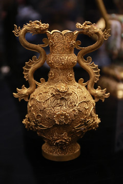 铜流金壶