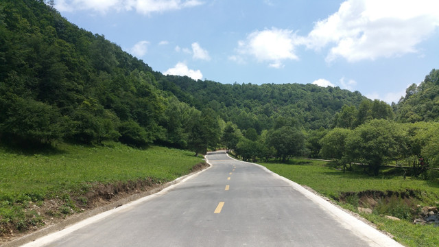 山间公路