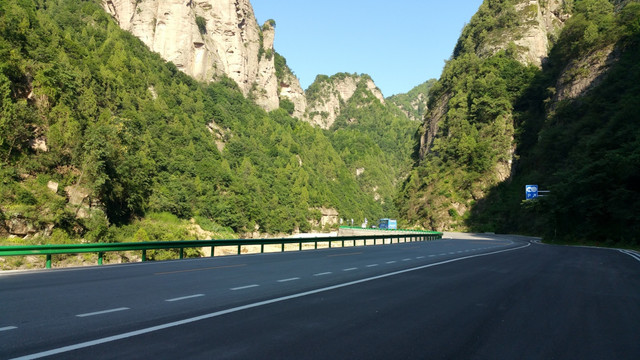 山间公路