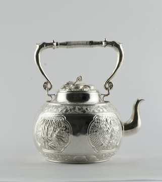 银茶壶