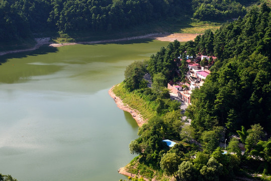 高原湖泊