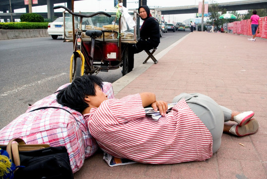 街头睡眠