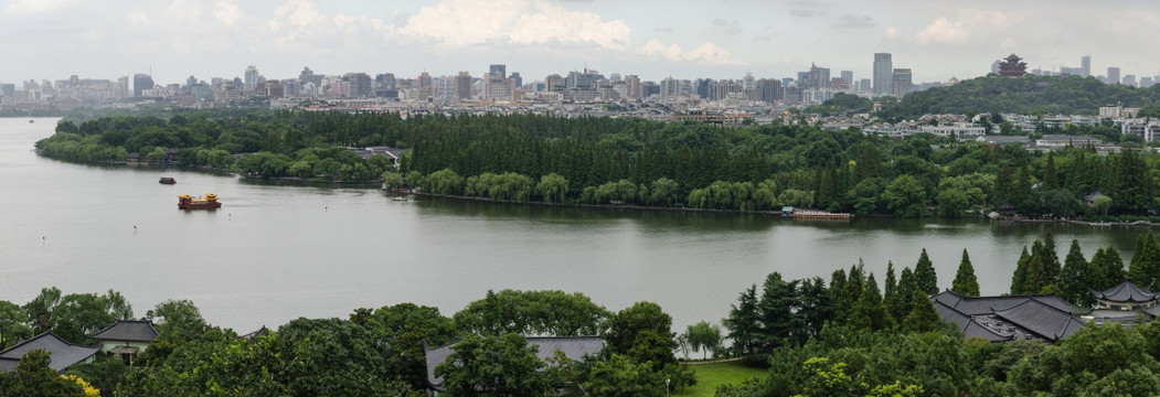 雷峰塔所见西湖全景