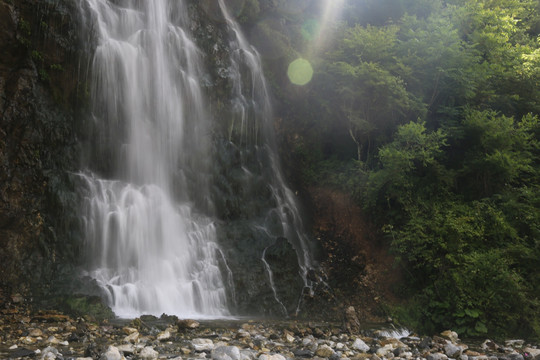 山泉 瀑布