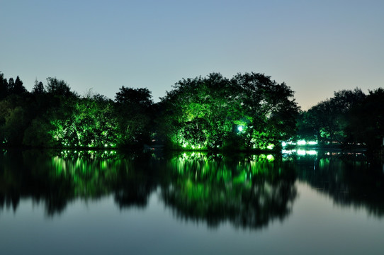 杭州浴鹄湾夜色