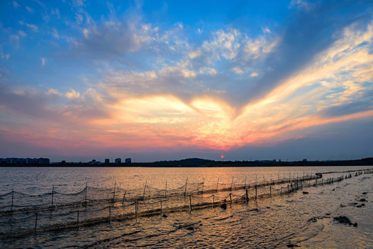 潮汐湖日落