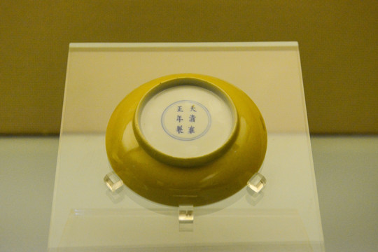 瓷器