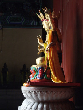 白塔寺佛像