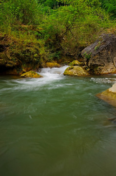 山涧 溪流