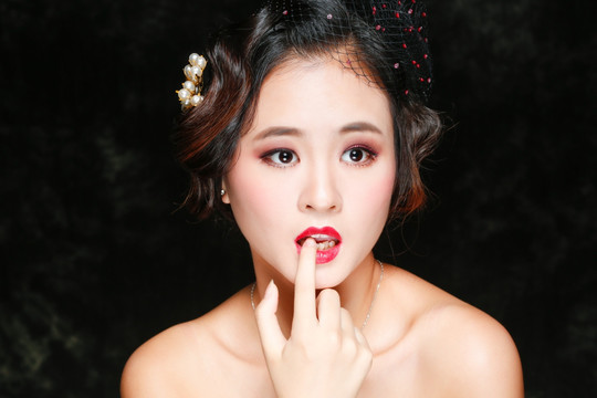 女性妆面