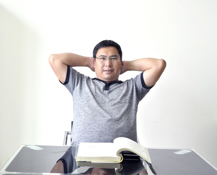 男人 肖像 戴眼镜