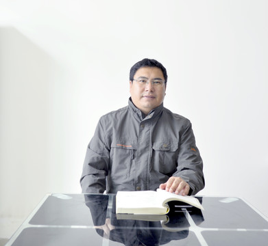 男人 肖像 戴眼镜
