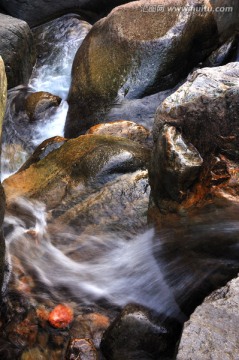 小溪 河床