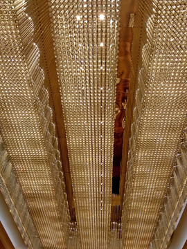 酒店宴会厅水晶顶灯灯带
