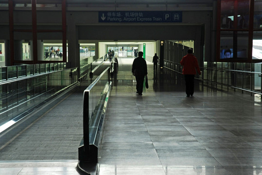 机场交通中心长廊