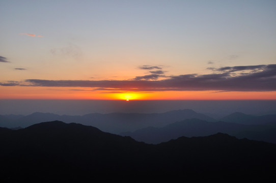 临海括苍山日出风光