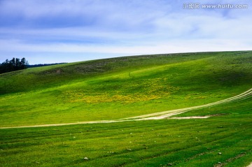 巴里坤草原风光