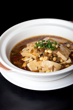 砂锅雪菜烧农家豆腐