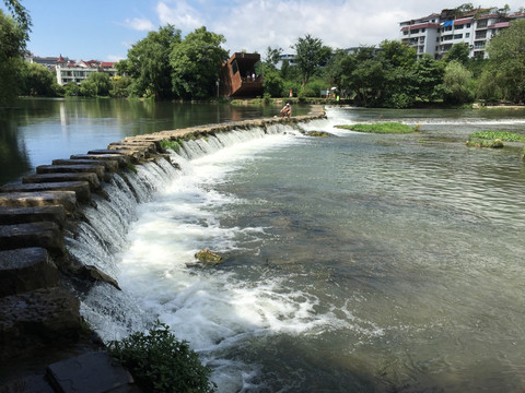 小溪湿地公园