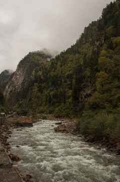 山川峡谷河流