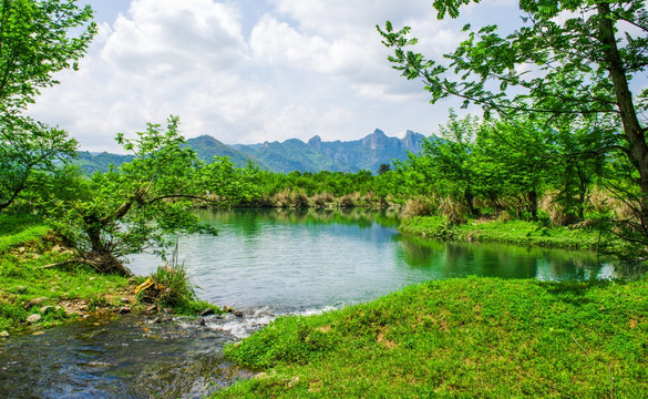 山水 山谷